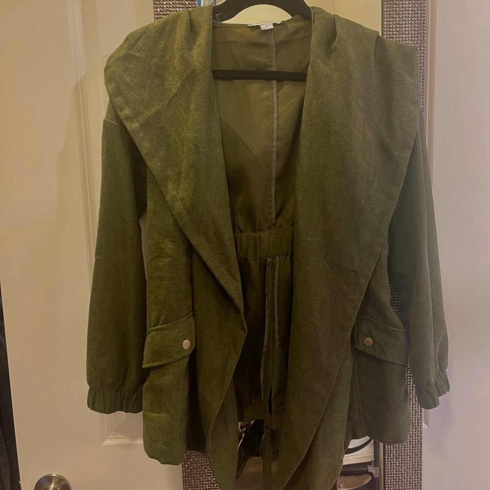 Favlux tie jacket with hood